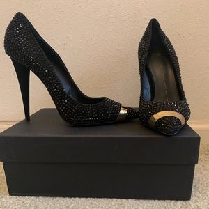 Giuseppe Zanotti  black and gold Ester 110